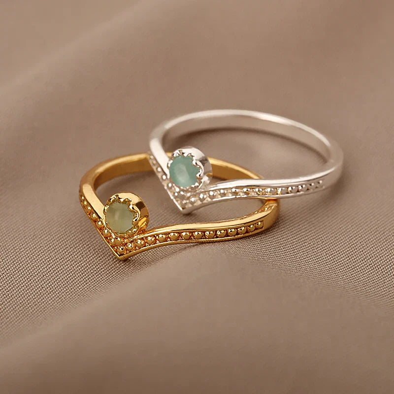 Elegant Gold Waterdrop Opal Crown Ring